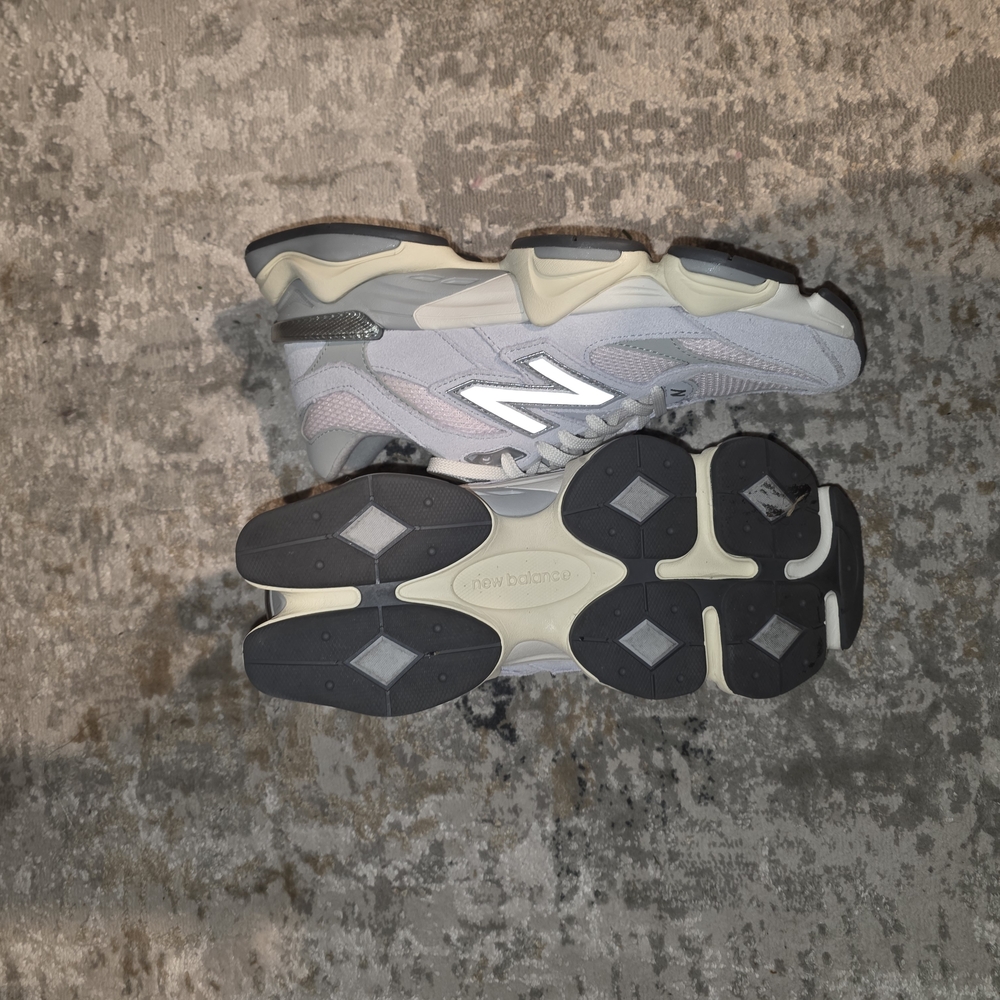 New Balance 9060 Gray And Pink Sneakers - Picture 3 of 3